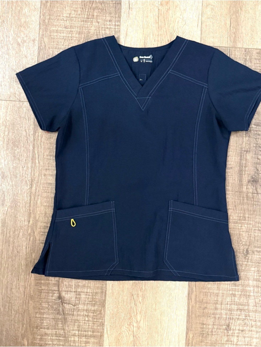 Four Stretch Scrub Top Medium Navy Blue V-Neck Stretch Nursing Medical Uniform